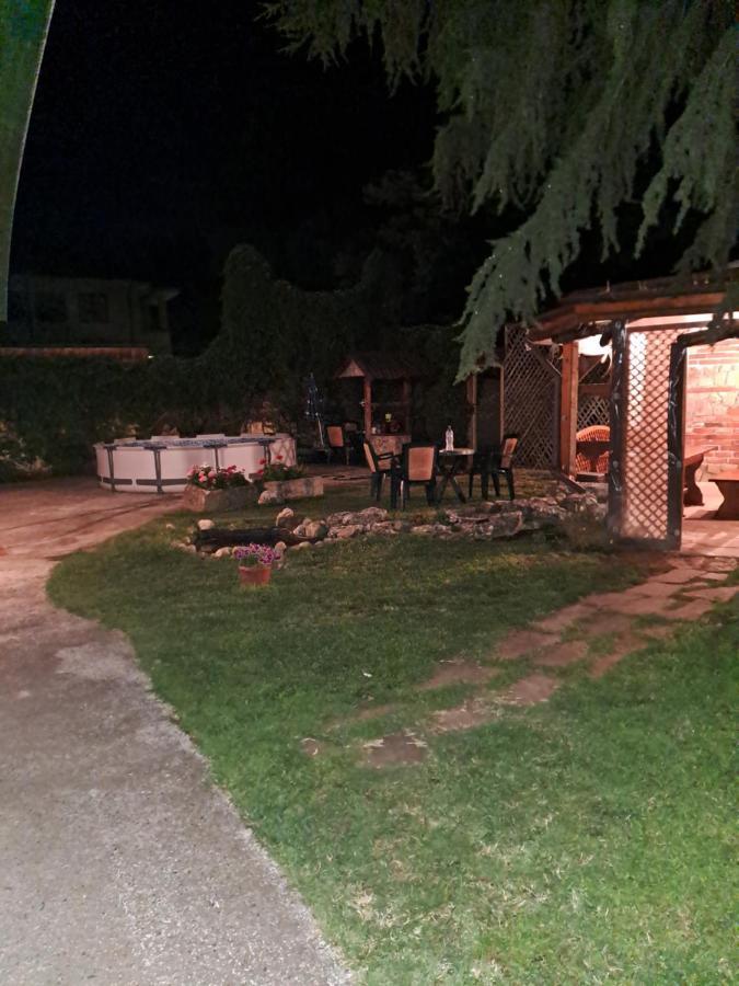 Къща За Гости -Хт Svilengrad Dış mekan fotoğraf